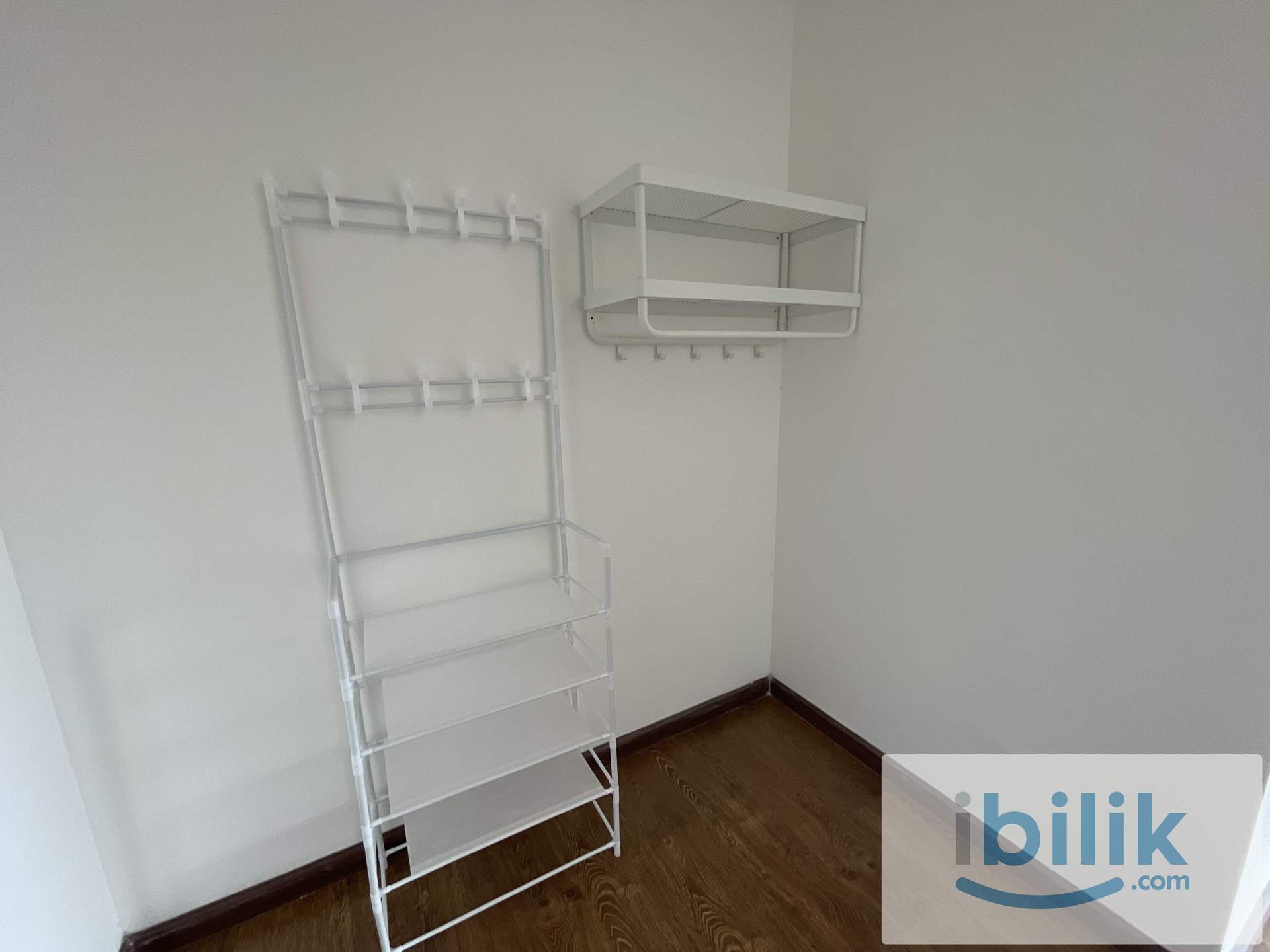MASTER ROOM FOR RENT @ CENTRAL PARK COUNTRY GARDEN, TAMPOI - Image 2