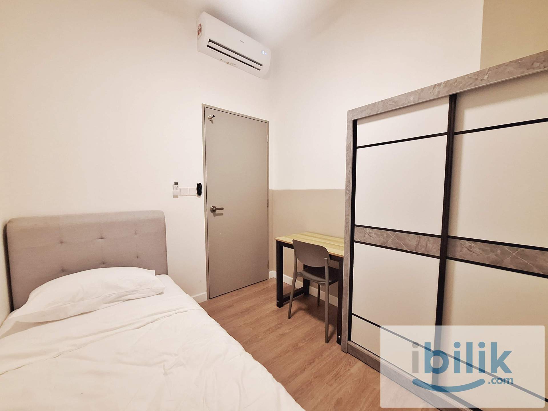 😂Skip this single bed room at Skyline KL, If you don't need the LRT 📍Nearby Sunway Velocity, TRX, Menara 118 - Image 2