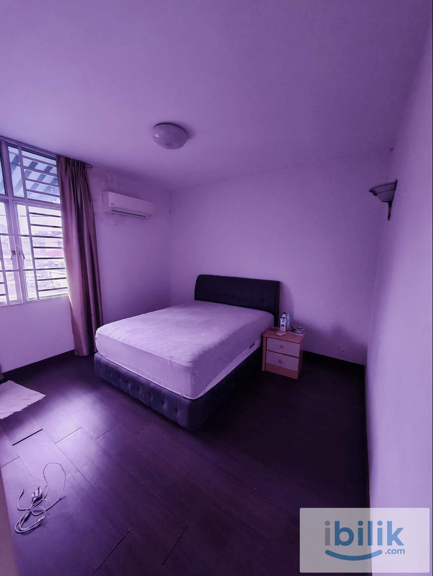 Masterroom at manor 2 - Image 1