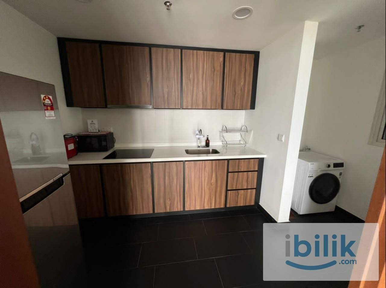 Fully furnished Middle room  - Image 3