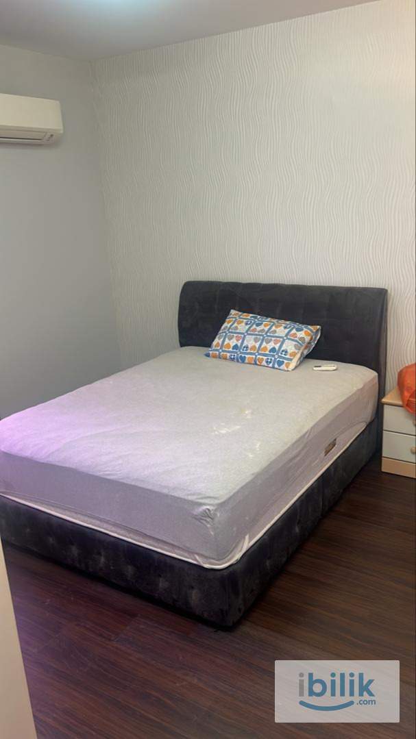 Fully furnished Masterroom  - Image 1