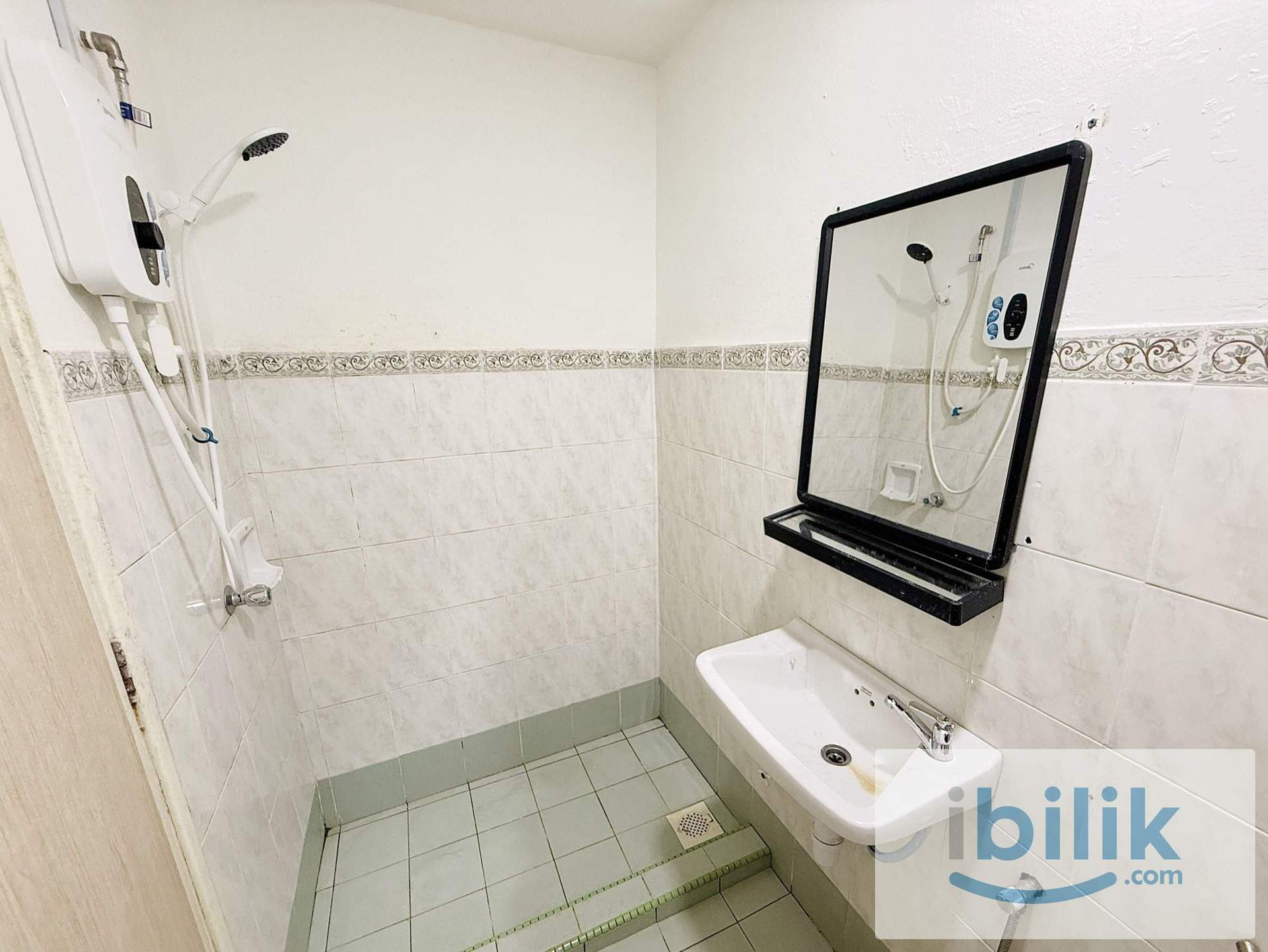 🔥PREMIUM QUEEN ROOM🔥7MINS WALK TO MRT! SAME LINE TO KWASA DAMANSARA/BUKIT BINTANG/TRX! - Image 10