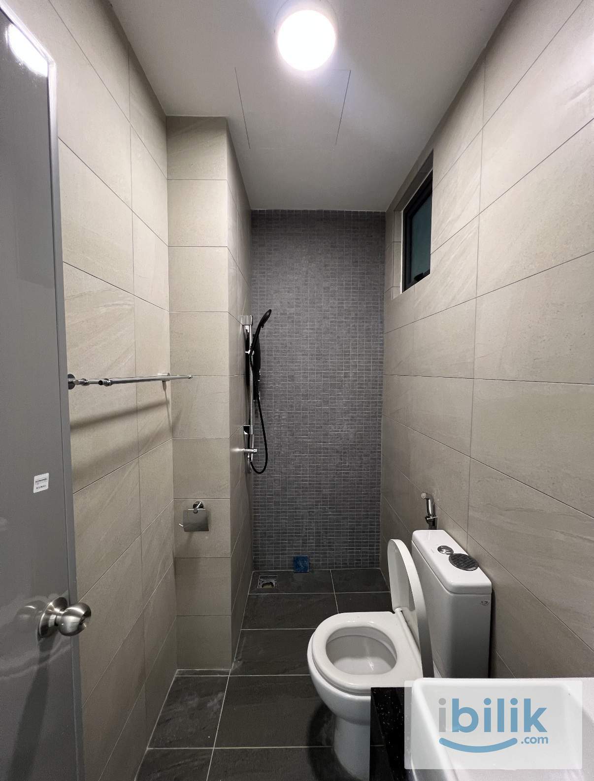 (Mixed Unit) Master Bedroom at D’Seven Sunway - Image 4