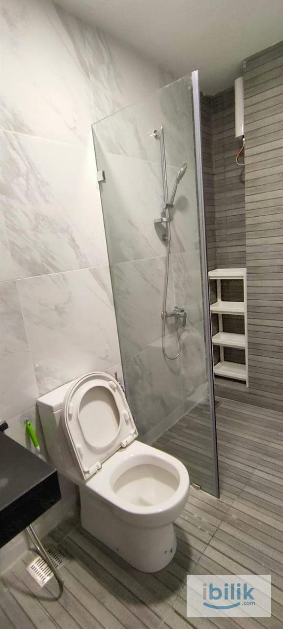 (Mixed Unit) Middle Room at Emporis, Kota Damansara - Image 5