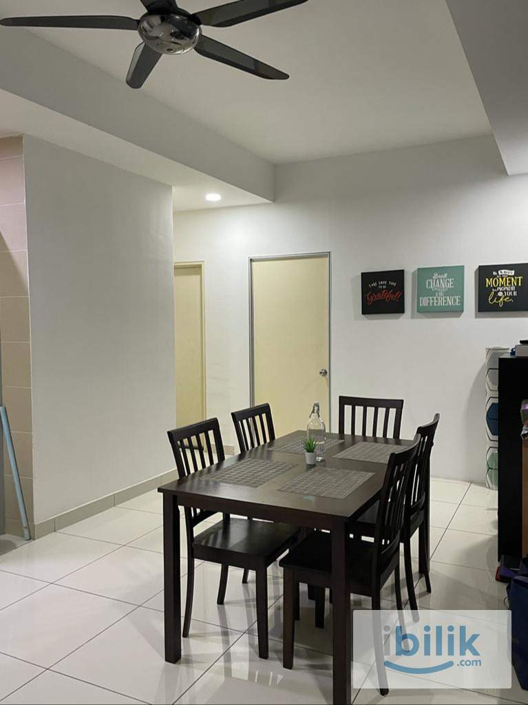 Queen Bed Big Middle Room 大间中房包水电网 有阳光！ - Image 4