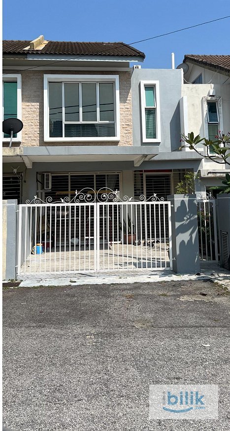 Newly Painted Room for Rent – Paragon 202, Taman Lestari Putra, Seri Kembangan - Image 4