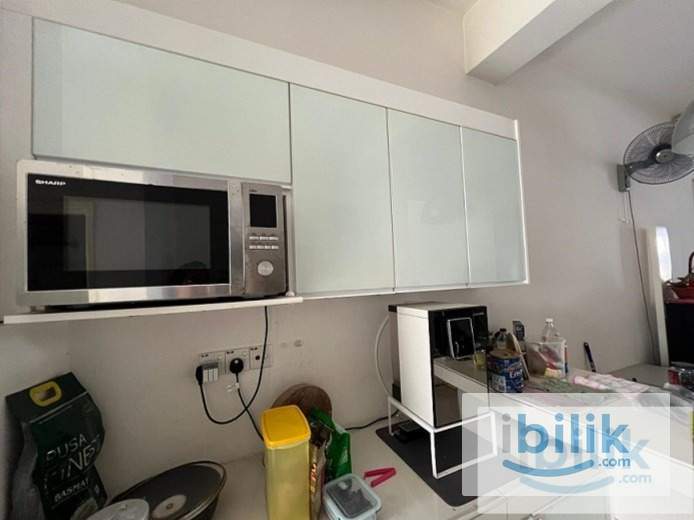 Female Room for Rent – Paragon 202 Bandar Putra Permai, Seri Kembangan - Image 2