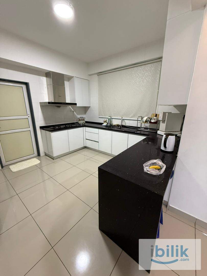 Cozy Middle Room at Primero Heights - Image 4