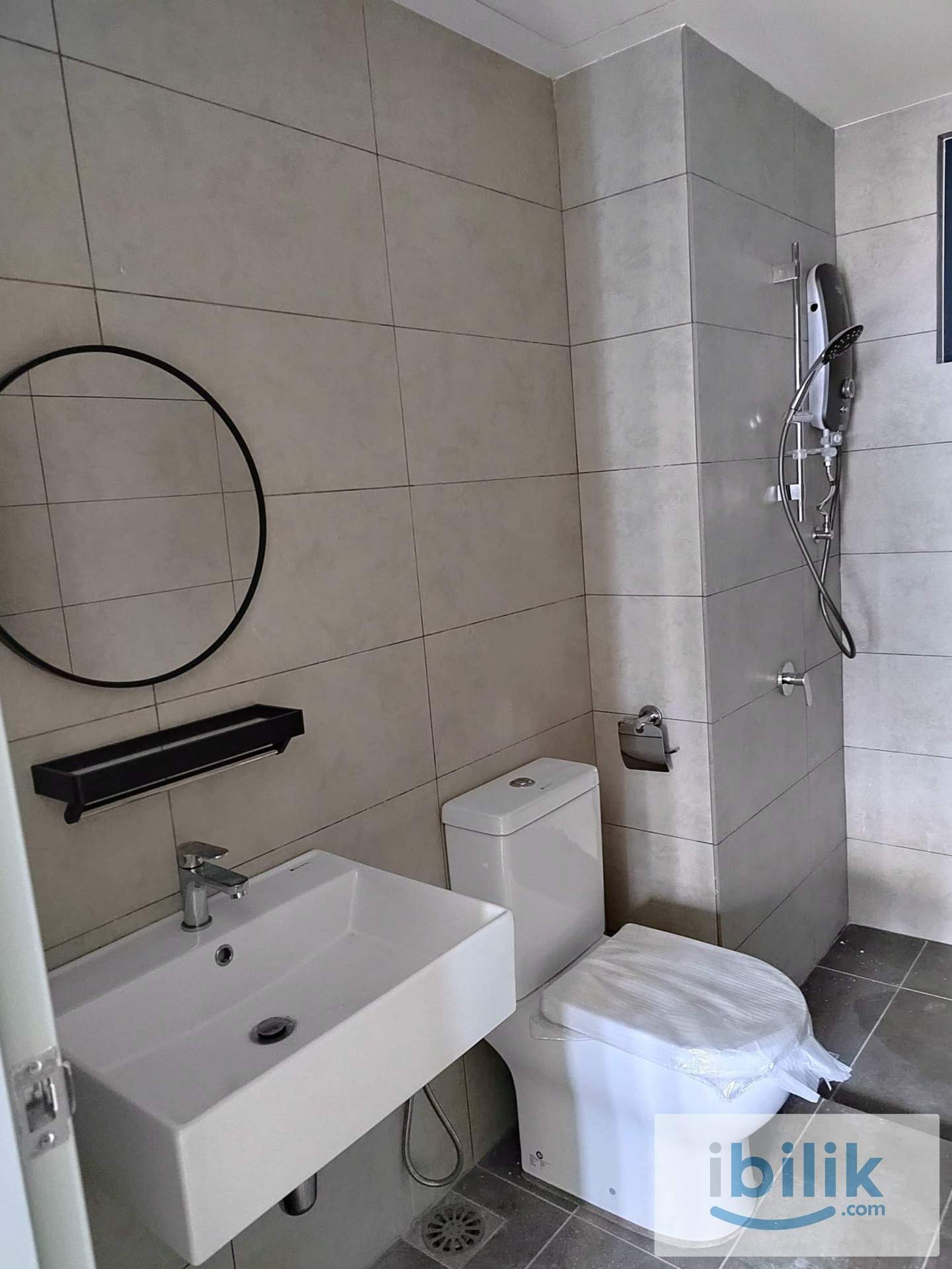Rent Fully Furnish Medium Room Nexus Taman Pertama MRT Cheras - Image 7
