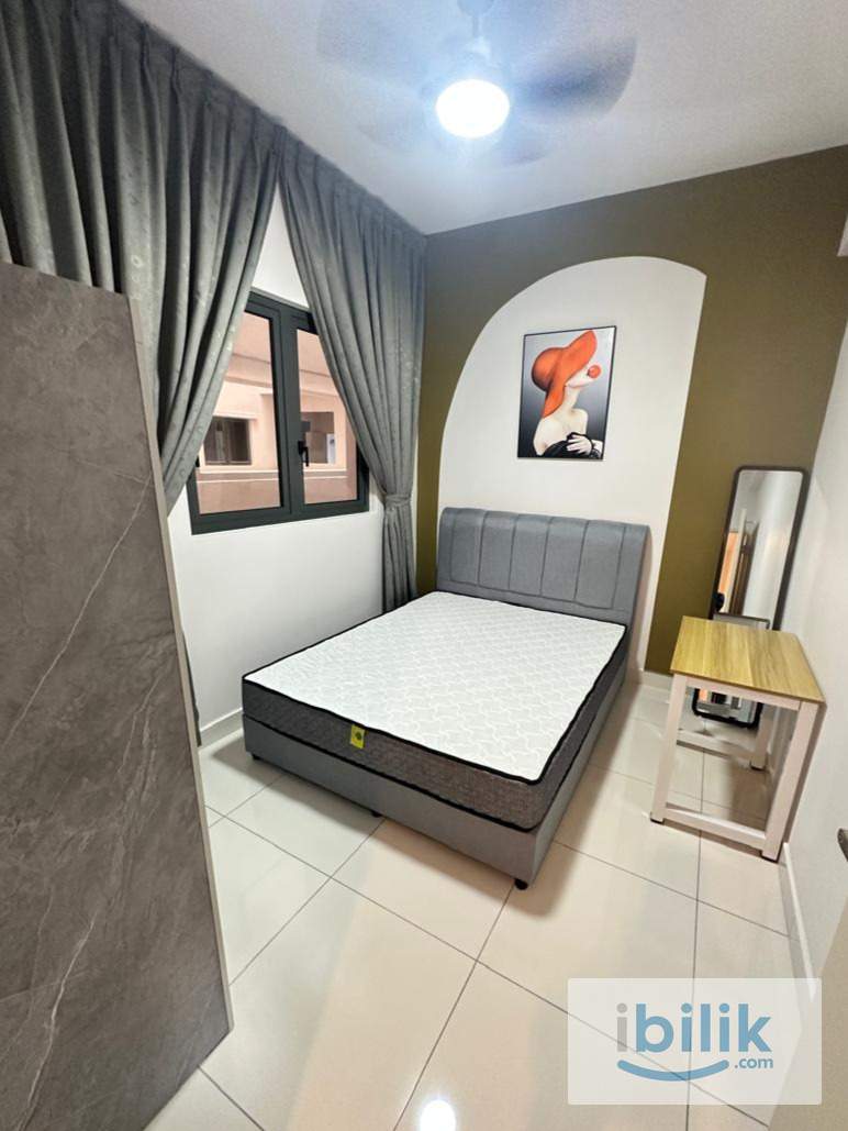 Ready Move In Fully Furnish Medium Room Walking distance to MRT - Image 1