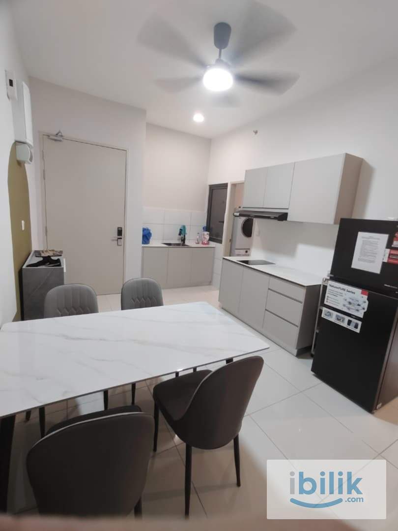 Ready Move In Fully Furnish Medium Room Walking distance to MRT - Image 4