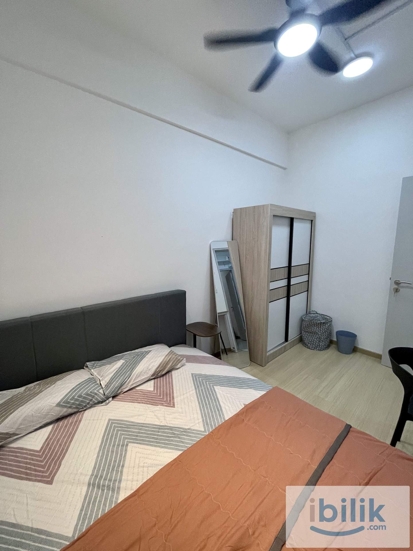 FEMALE MUSLIM @ I-CITY MALL 3 MINS WALKING @ BECENTRAL 2 @ CONDO FOR RENT - Image 4