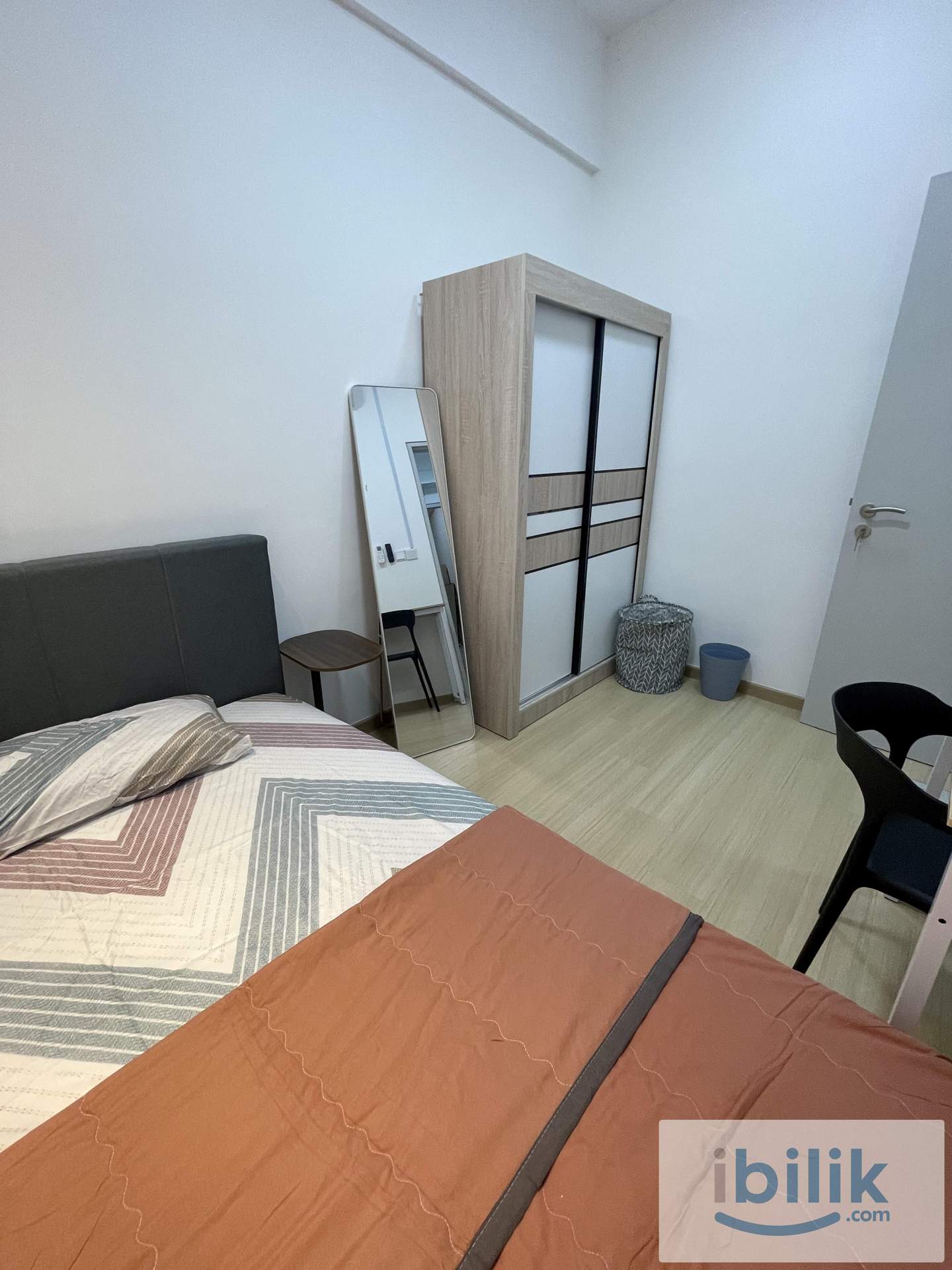 FEMALE MUSLIM @ I-CITY MALL 3 MINS WALKING @ BECENTRAL 2 @ CONDO FOR RENT - Image 5