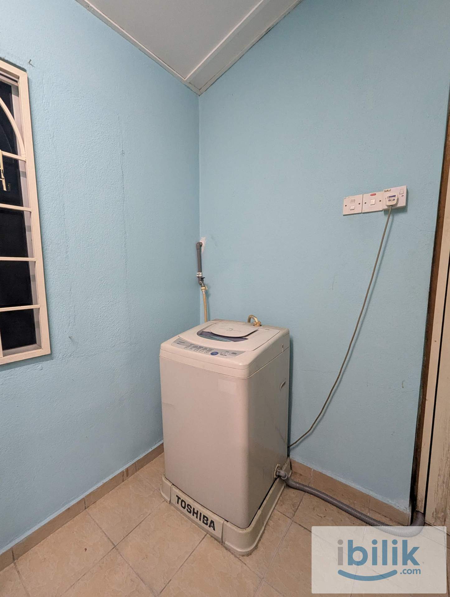 Spacious Large Room at Taman Indah Perdana, Kepong - Image 3
