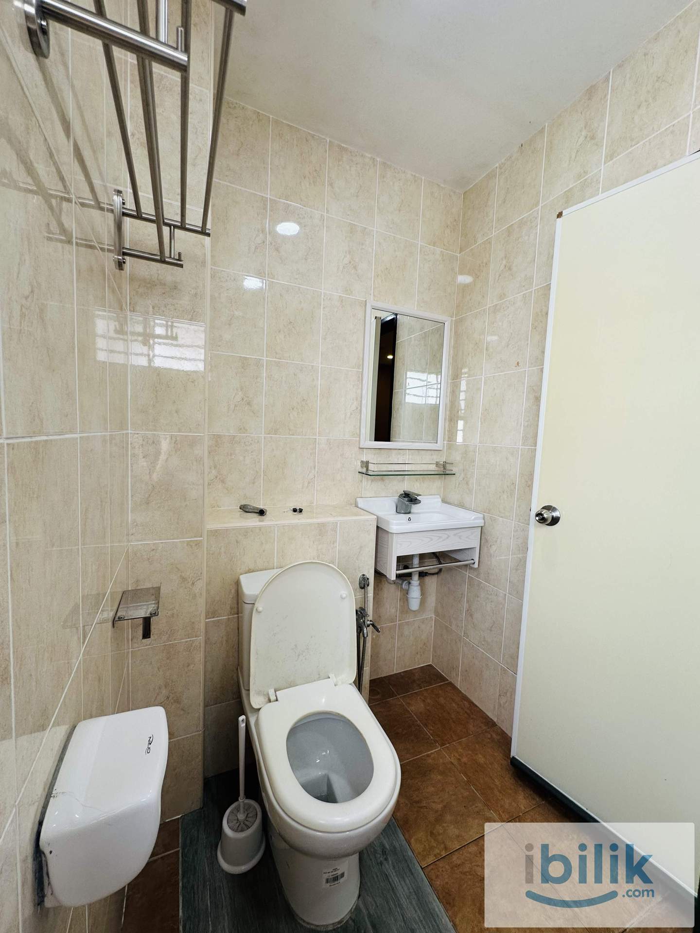 🔥Setia Alam Big Master Room🔥5 minutes to Top Glove tower - Image 4