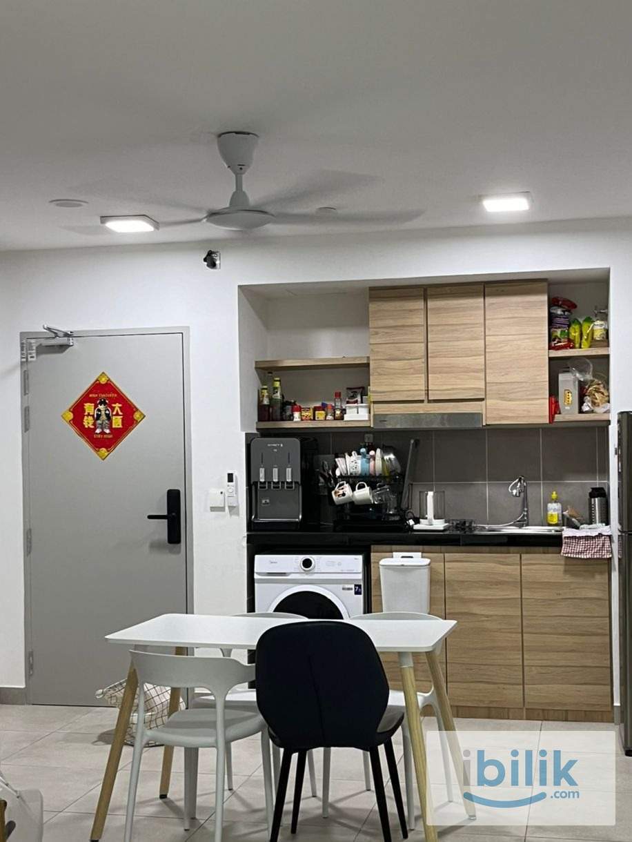 Middle room with/without balcony  - Image 1