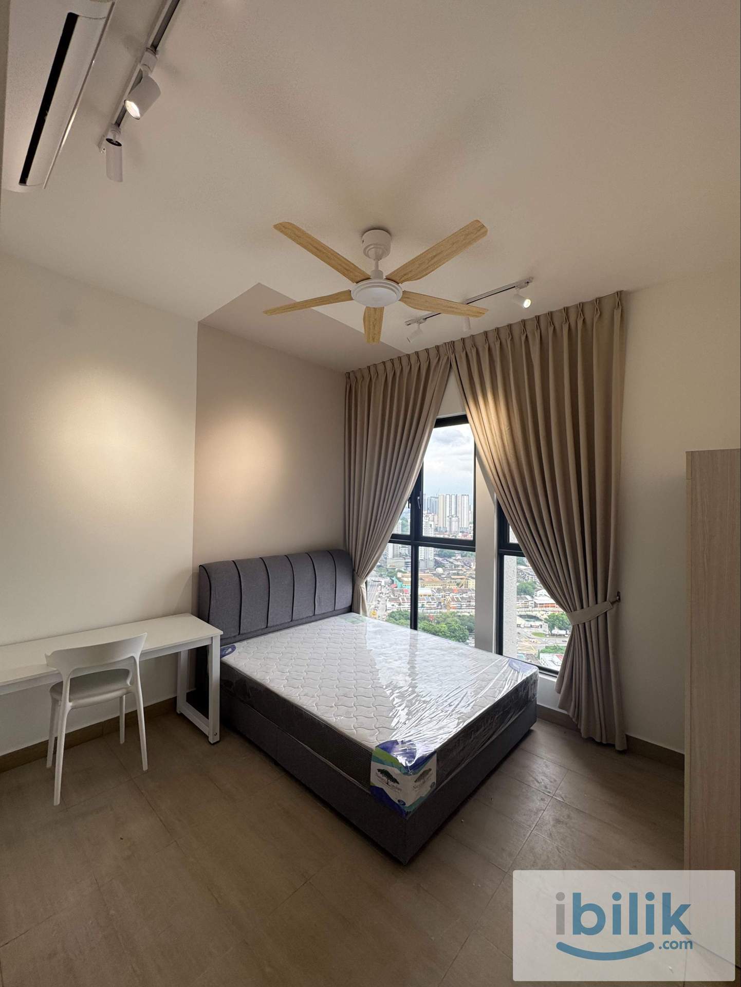 🏡✨𝐇𝐚𝐫𝐦𝐨𝐧𝐲 𝐁𝐫𝐚𝐧𝐝 𝐍𝐞𝐰 𝐌𝐚𝐬𝐭𝐞𝐫 𝐑𝐨𝐨𝐦 𝐰𝐢𝐭𝐡 𝐩𝐫𝐢𝐯𝐚𝐭𝐞 𝐁𝐚𝐭𝐡𝐫𝐨𝐨𝐦, 𝐂𝐨𝐦𝐟𝐲 𝐝𝐞𝐬𝐢𝐠𝐧 - Image 7