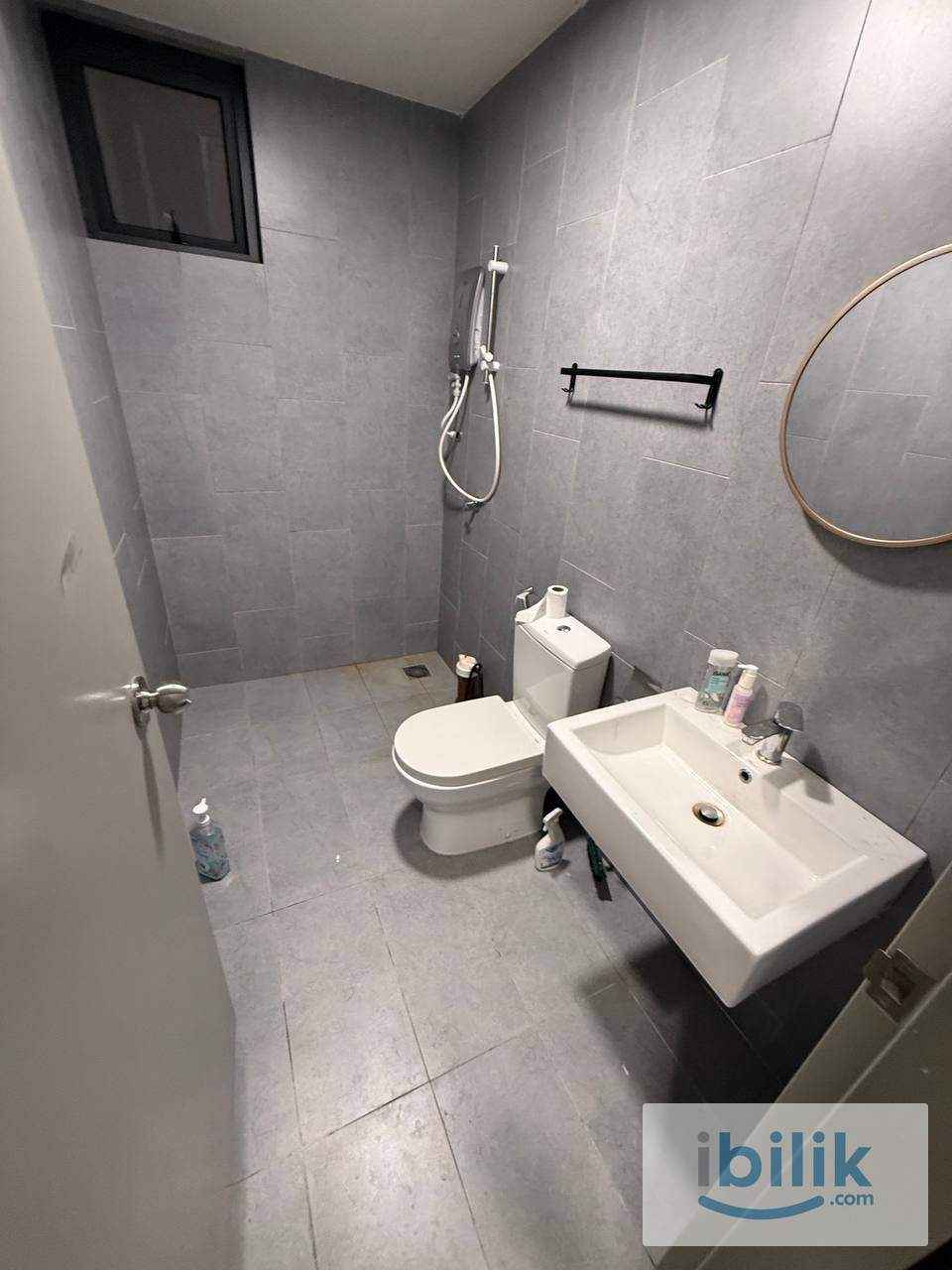 JALAN DUTA SMALL ROOM FOR RENT  R - Image 3