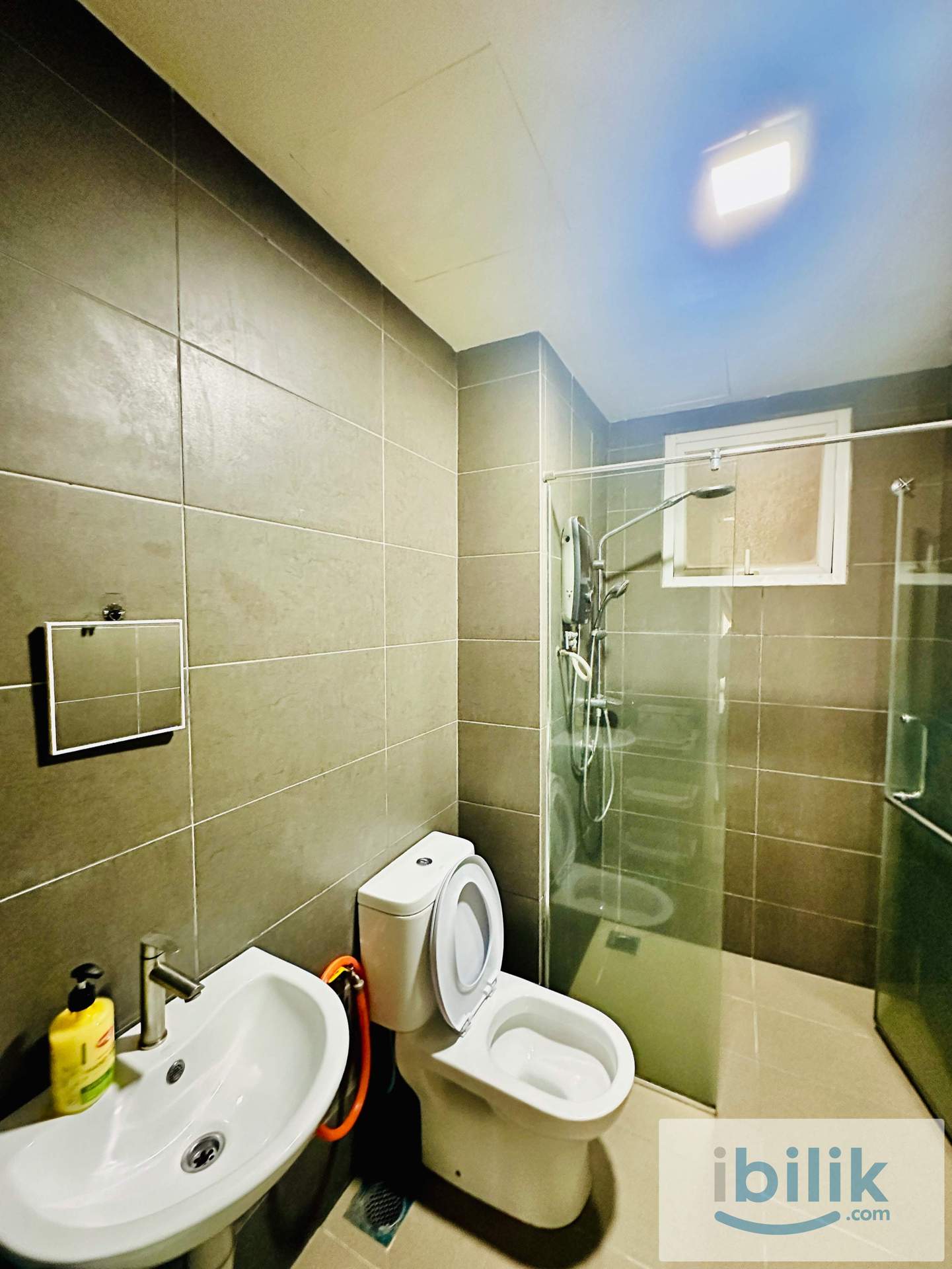 PROMOSI | Cyberjaya | Spacious Room | FEMALE | Non Sharing | WIFI - Image 2
