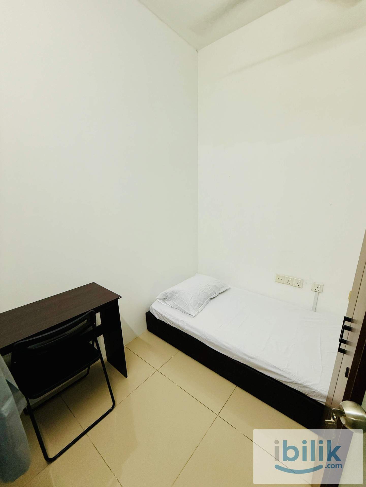 PROMOSI | Cyberjaya | FEMALE only | Non Sharing | WIFI - Image 1