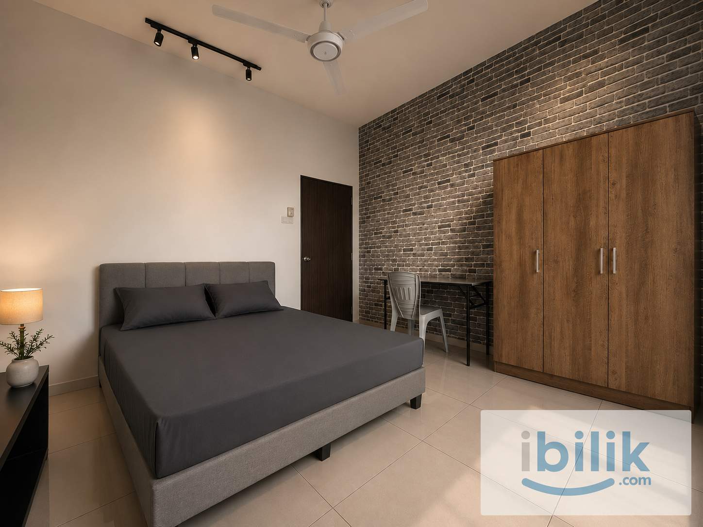 Middle Room at Tree Sparina @ Ideal Vision Park, Bayan Lepas - Image 1