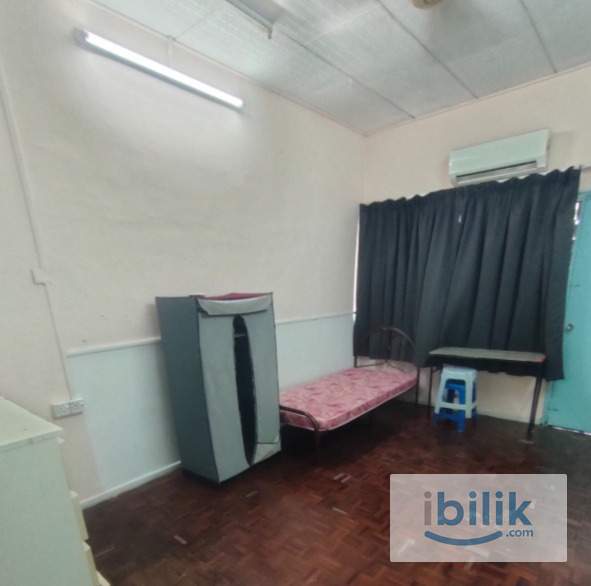 Bilik Medium Teres dengan Balcony  di Kampung Pandan KL - Image 1