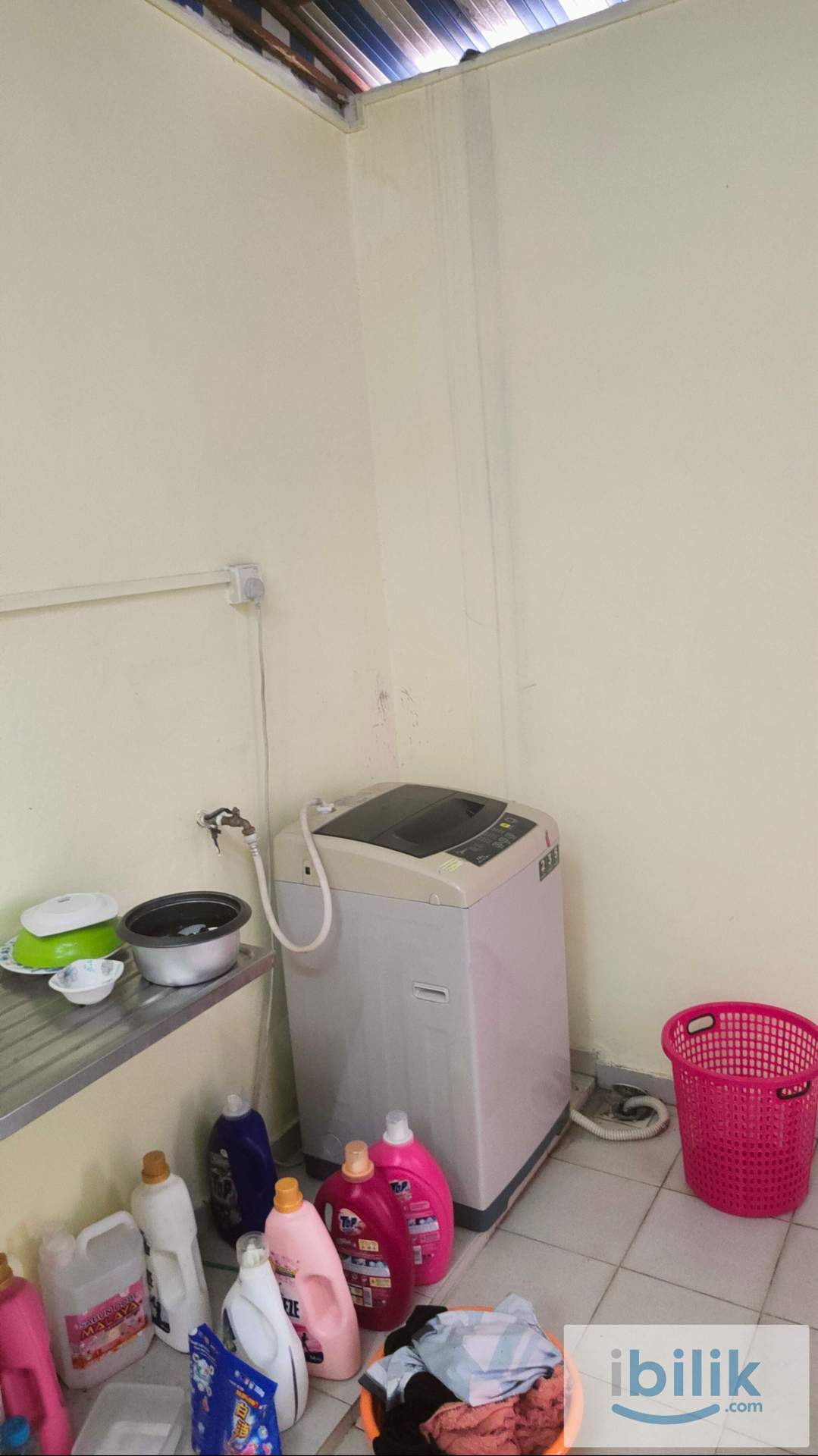 Bilik Medium Teres dengan Balcony  di Kampung Pandan KL - Image 5