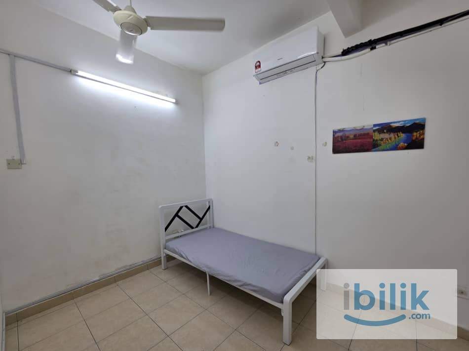 Bilik Luas Berhawa Dingin di Bandar Bukit Puchong 2 - Image 1