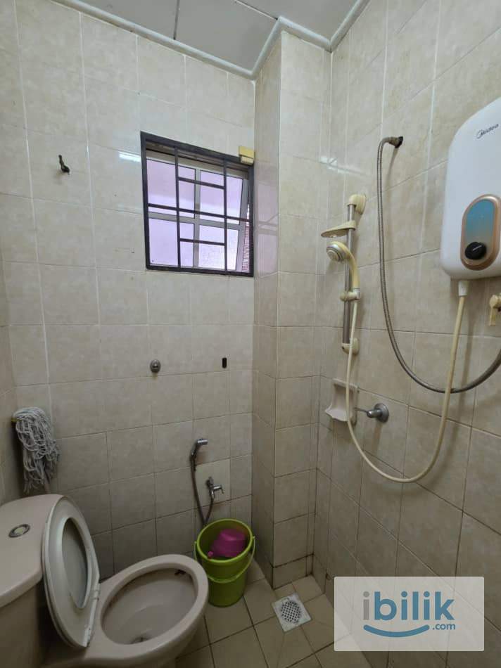 Bilik Luas Berhawa Dingin di Bandar Bukit Puchong 2 - Image 2