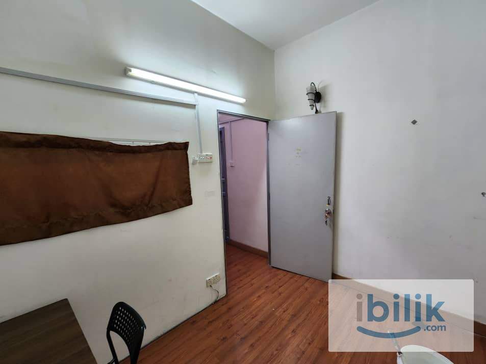 Bilik Teres Air-Cond Fully Furnished di Bandar Puchong Jaya – Sedia Masuk Segera! - Image 2