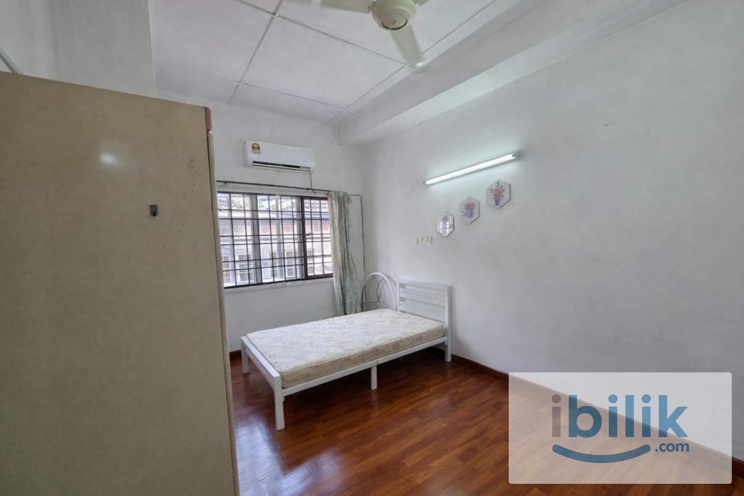 Bilik untuk  perempuan sahaja di Jalan Kenari 11, Bandar Puchong Jaya - Image 1
