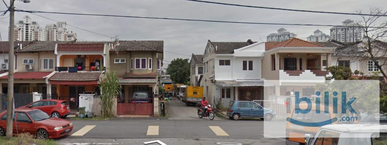🏡 Single Room with Air Con – PJS Subang (Terrace House) - Image 3