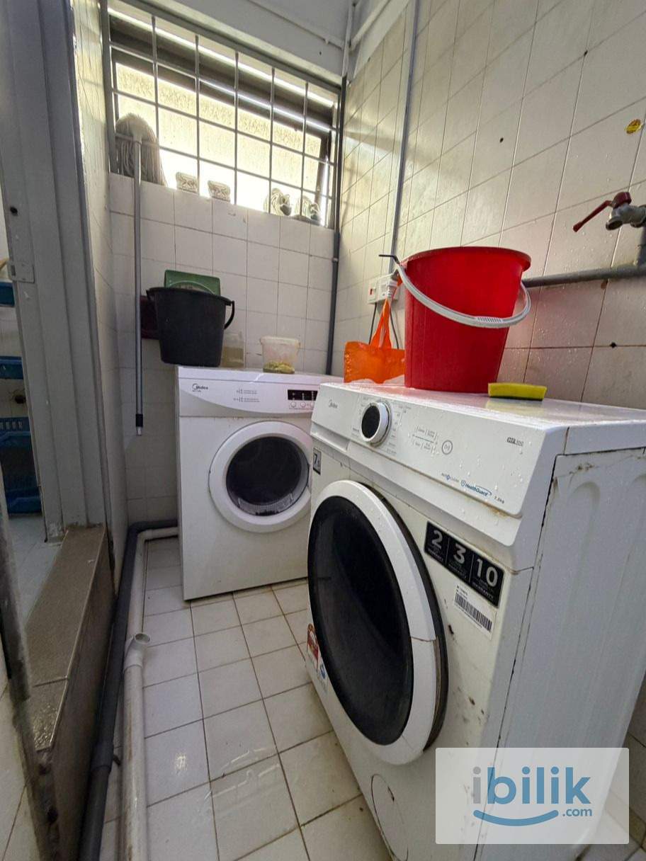 🏡 Single Room Aircond (Above Shop) – TTDI, Near MRT 🚆 - Image 3