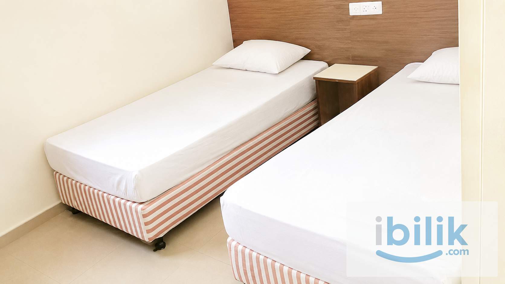 🔥 Twin Bed with attached  Bathroom @ CHINA TOWN INN, Petaling Street KL 🔥 - Image 1