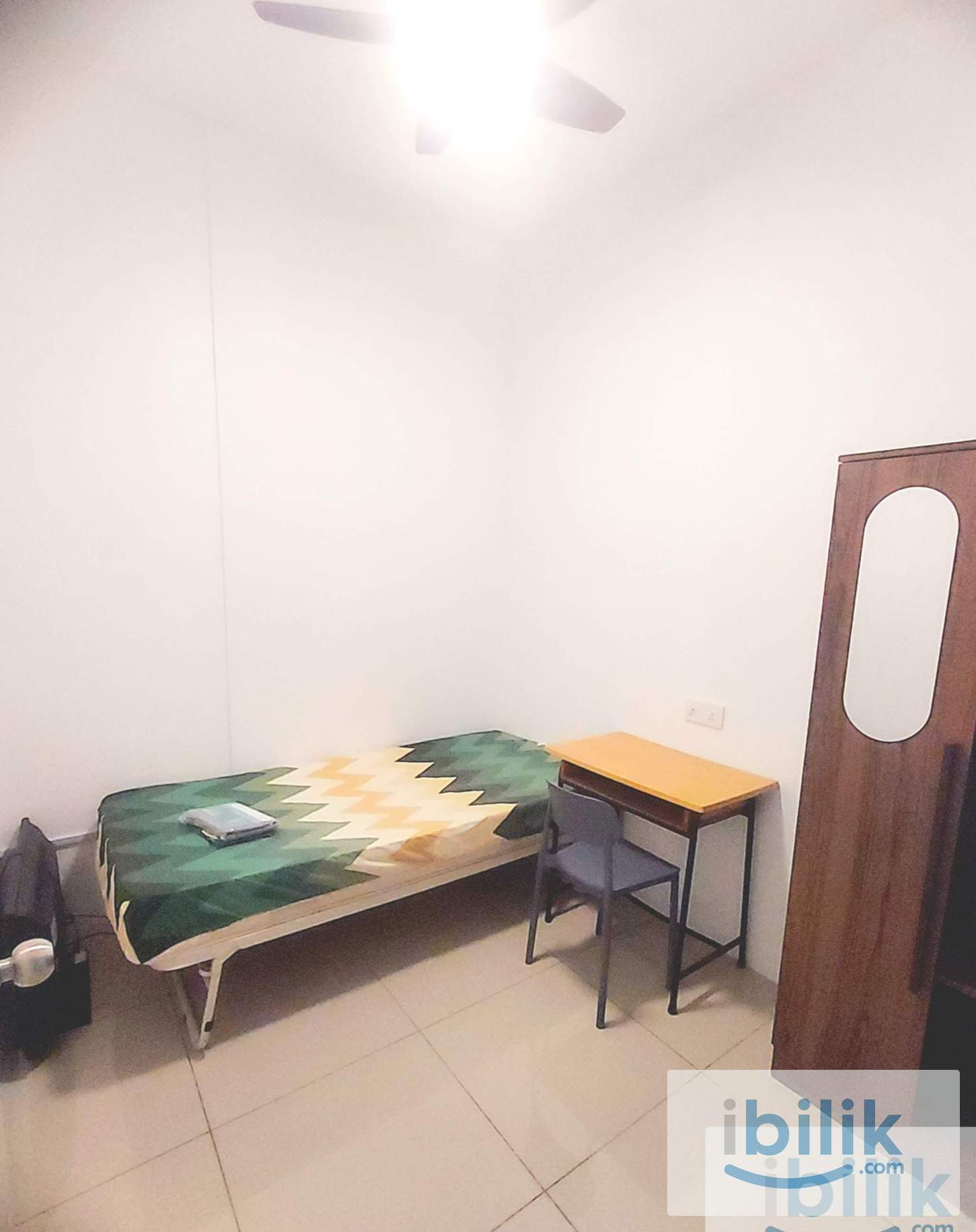 Cozy Single Room at Tg Tokong near 🔥Gurney 🔥Straits Quay 🔥Adventist - Image 1