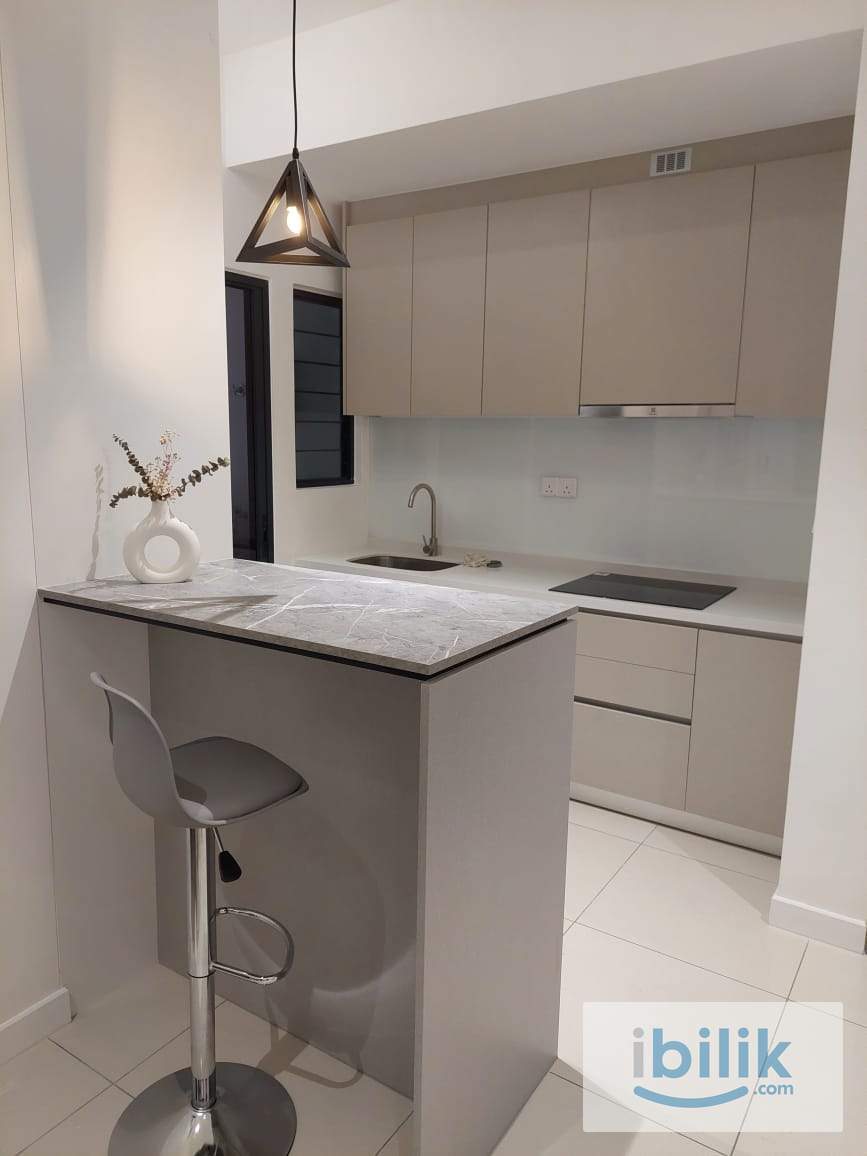 Skyline 3R2B Whole Unit very Pretty Unit, Ready Move In - Image 3