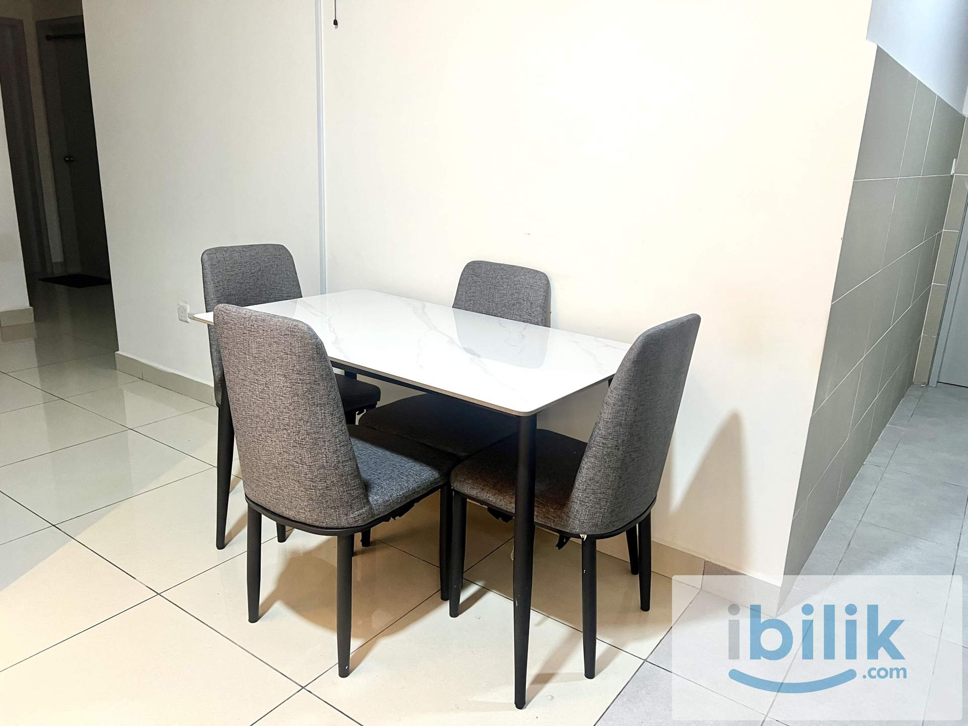 Residence @ Suasana Damai @ Medium Single Room @ 10mins to  Kepong @ Male/Mixed Unit - Image 1