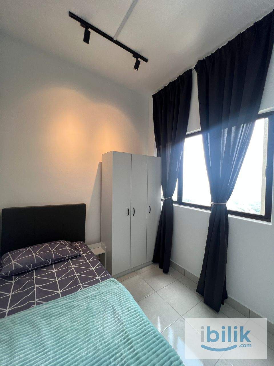 Fully Furnished @ Medium Single Room for rent @ Youth City Nilai @ Female Unit - Image 5