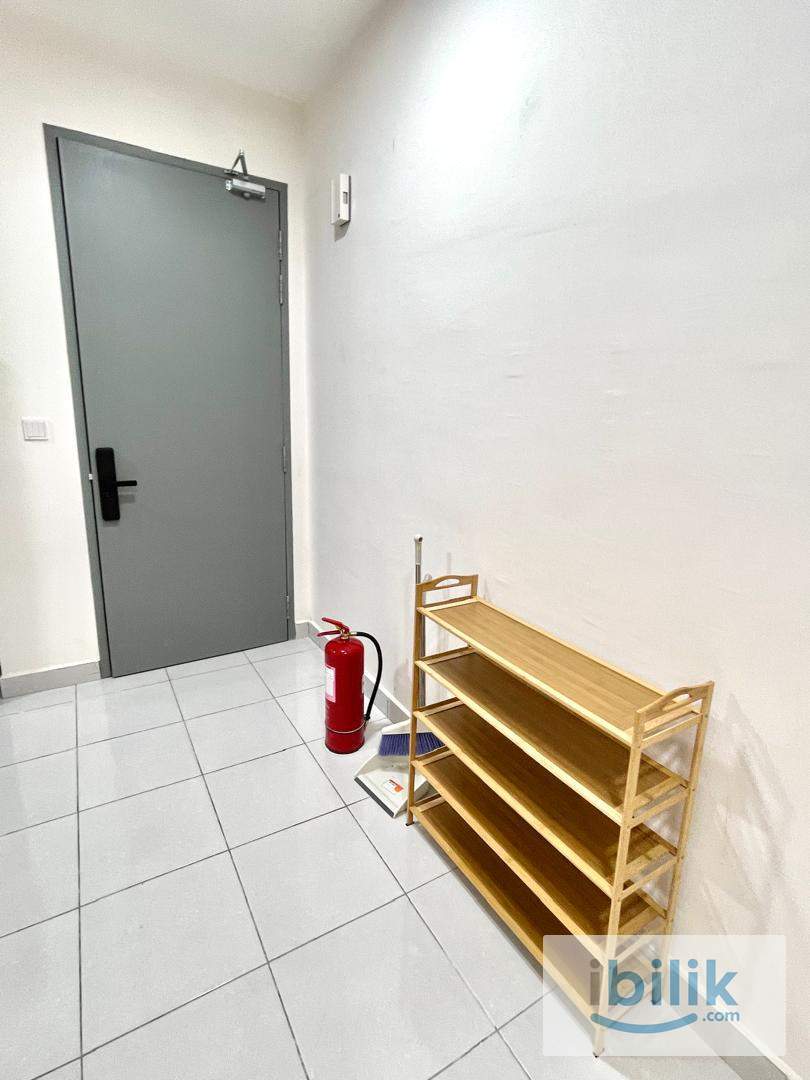 Lake View Room @ E’Island Puchong @ Newly Furnished w Smart Lock @ Immediate Move In  - Image 3