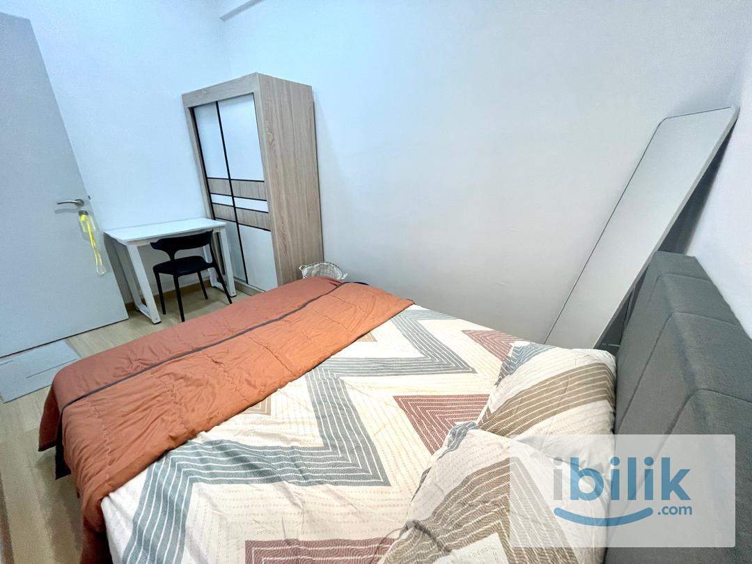 BECENTRAL 2 @ FEMALE MUSLIM ROOM FOR RENT@ I-CITY MALL 3 MINS WALKING  - Image 1