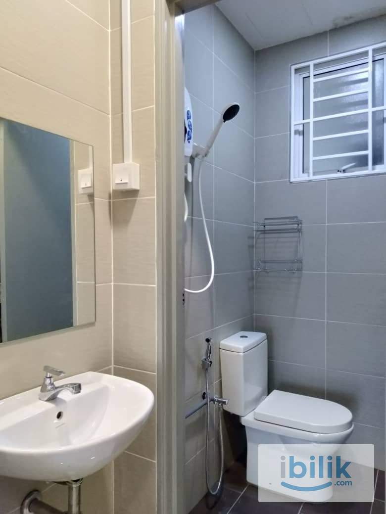 👩‍🦰 All Female Master Room at 7 Tree Seven Residence, Tmn Koperasi Cuepacs, Kajang 🚌 Shuttle Van 🚃 MRT Bukit Dukung - Image 9