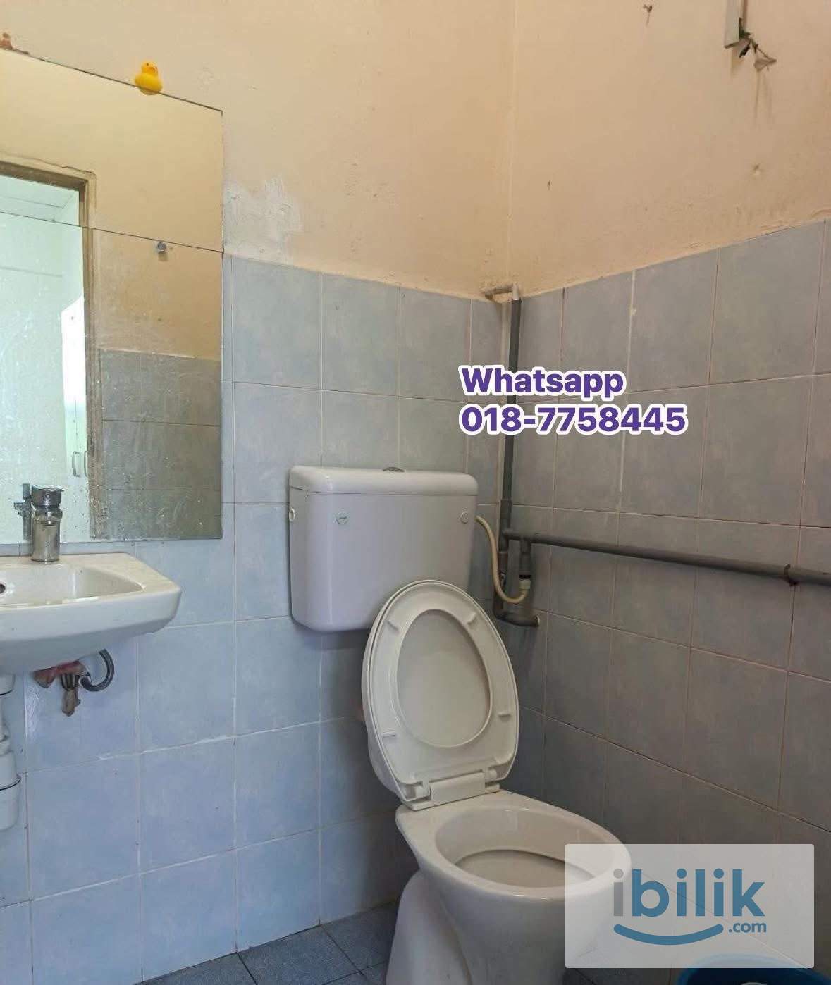 Master Room with Private Toilet - Image 3