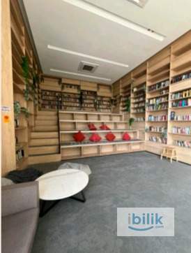 Middle Room - Image 9