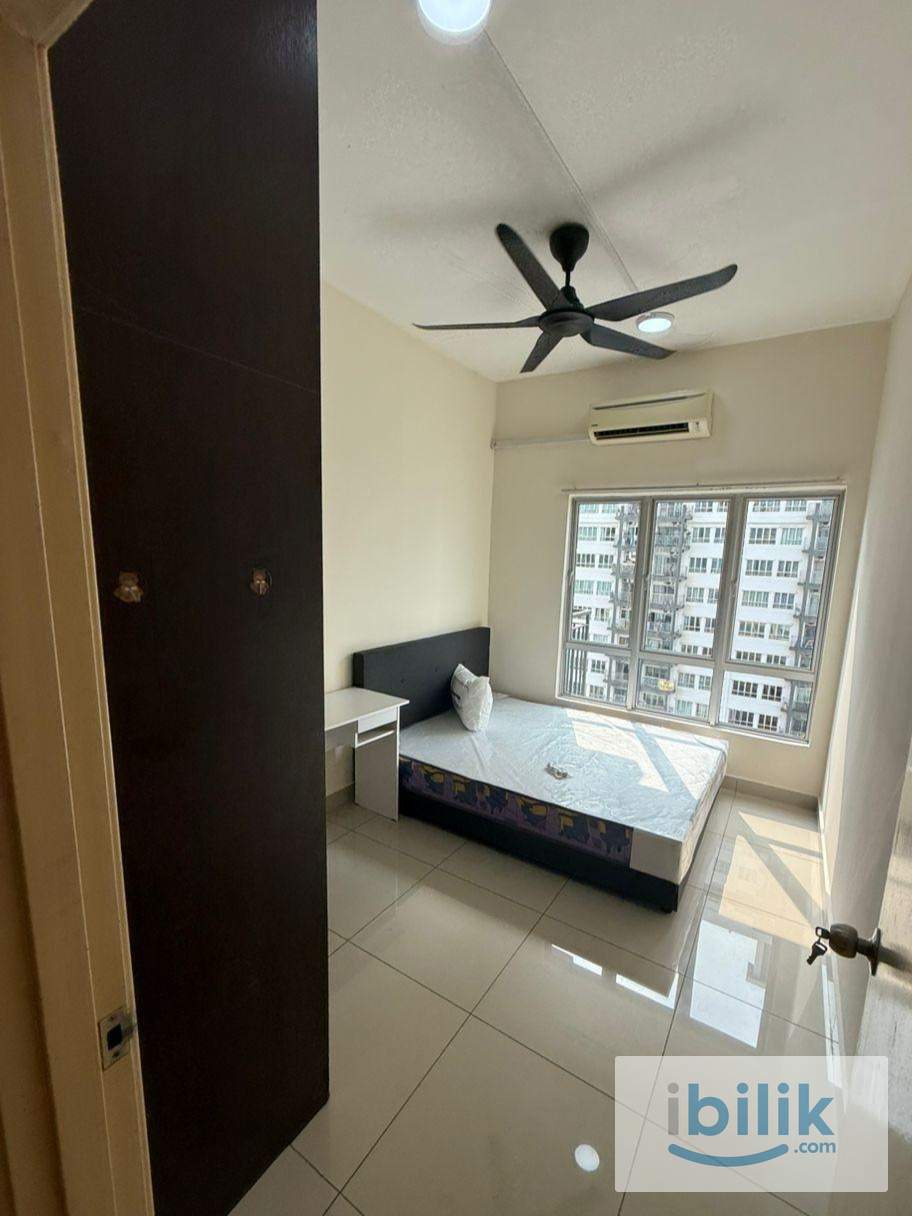 OUG Parklane Medium Room | Near MRT | Fully Furnished | Aircond | Nice View | Below Market - Image 1