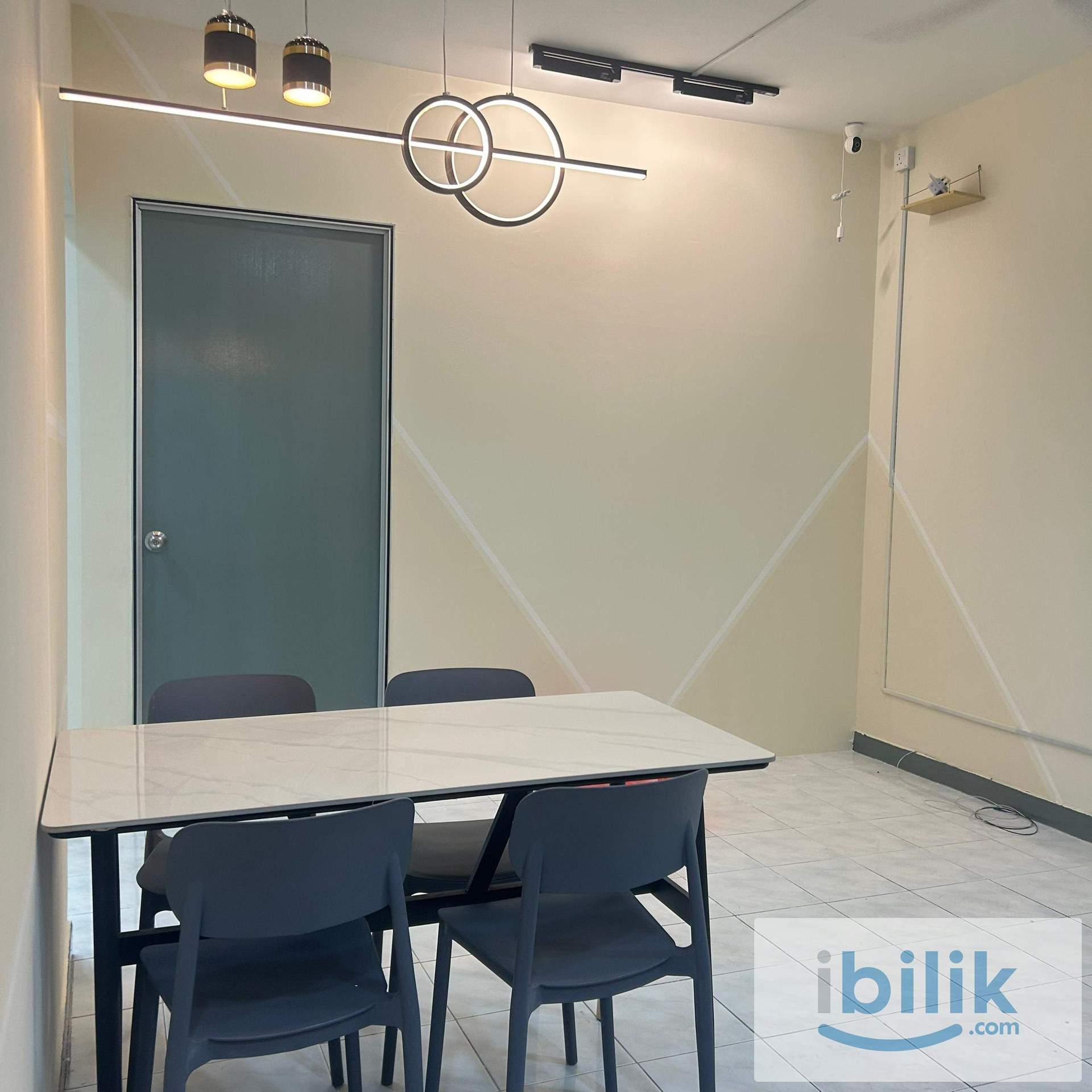 SD Tiara Medium Room | Near MRT | Fully Furnished | Aircond | Nice View | Below Market - Image 3