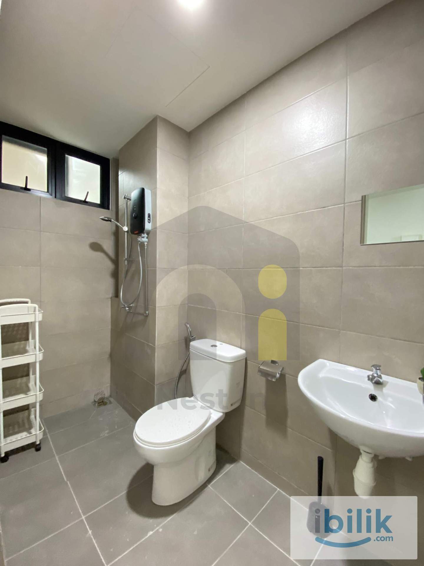 Mix Gender unit at Sungai Ara, Bayan Lepas, Medium Room  - Image 5