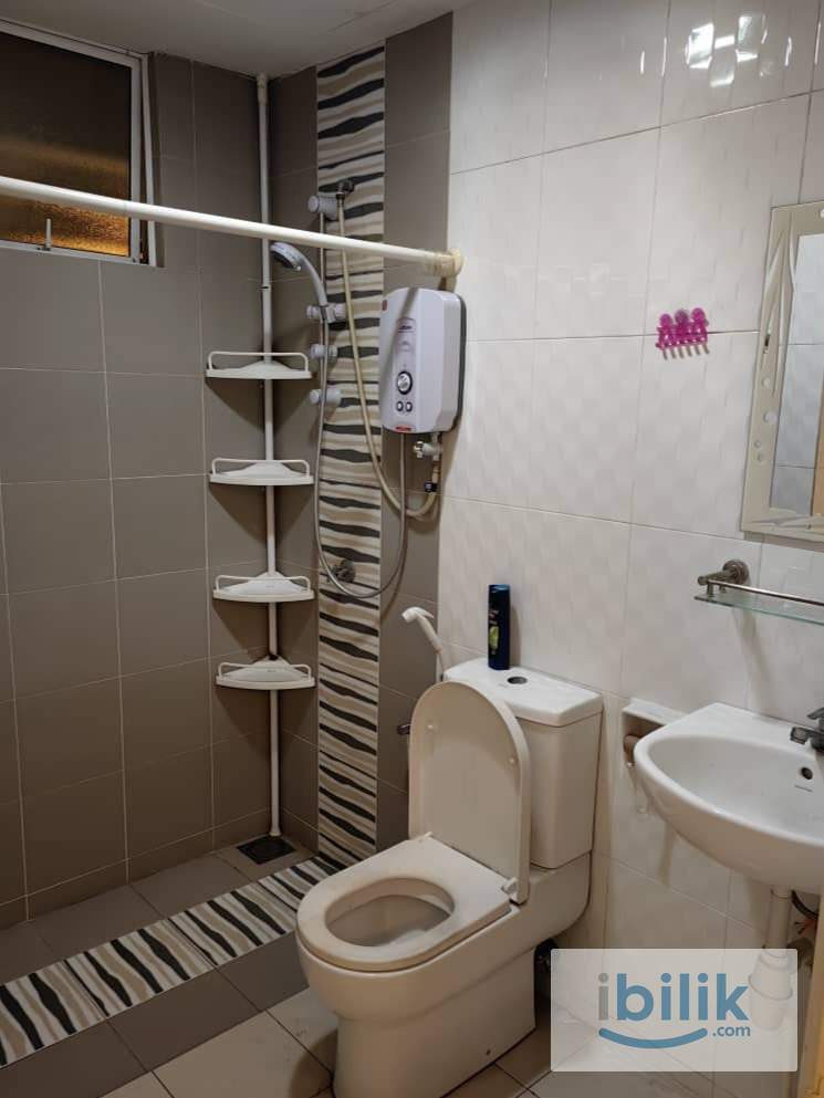 Middle Room for Rent in The Zest Bandar Kinrara, Bukit Jalil - Image 6
