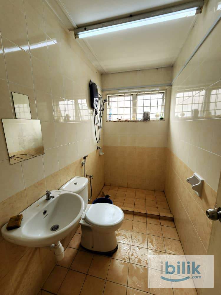 🏡SHAH ALAM SINGLE ROOM-BUKIT RIMAU -SEK 32-MOVE IN NOW - Image 4