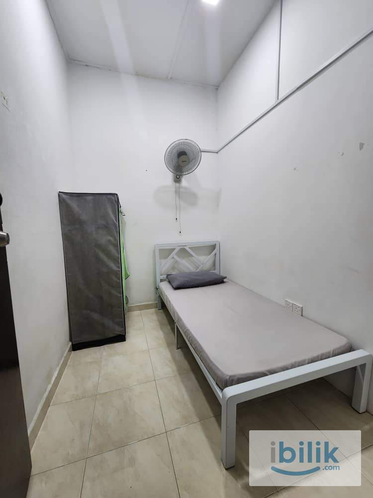 🏡single room - tmn Bukit mayang petaling jaya - low deposit 😁 - Image 1
