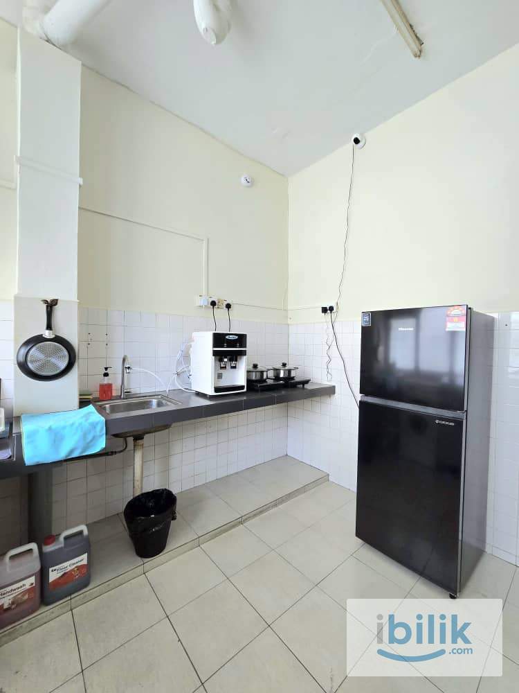 Taman Johor Jaya｜Single Room | 5Mins To Tebrau | MALE ONLY - Image 3